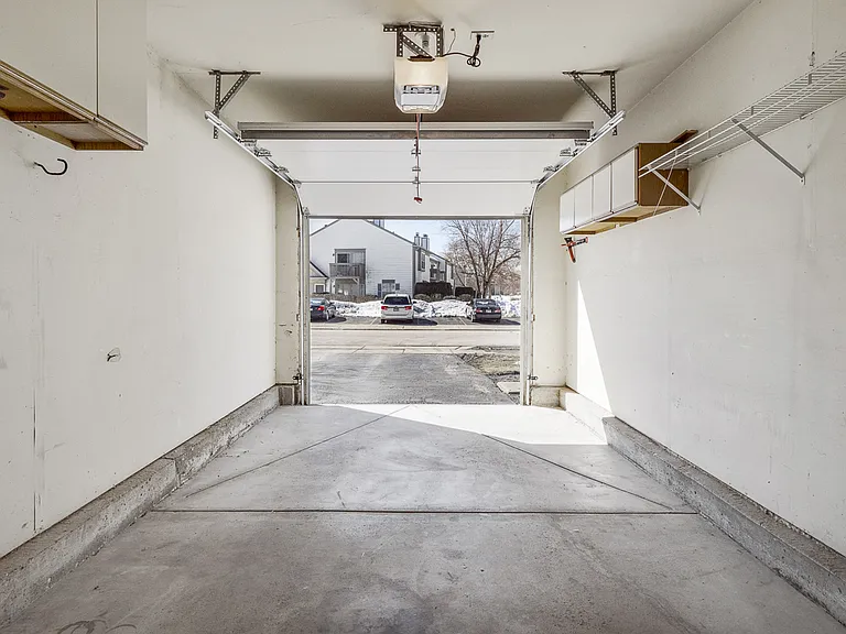 450 Bridle Trl #450 — Photo 27