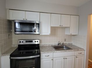 890 N Broadway #B, Massapequa, NY 11758
