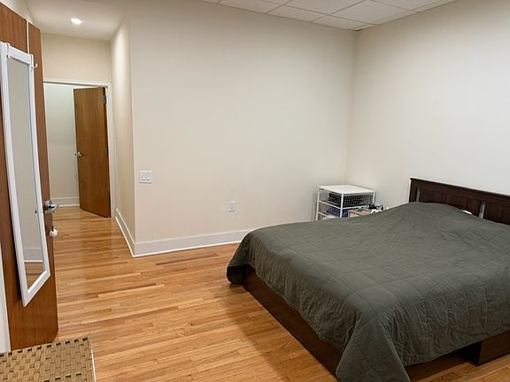 5th image of 15 S Bank St #203R