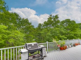 79 Overlook Rd, Pomona, NY 10970