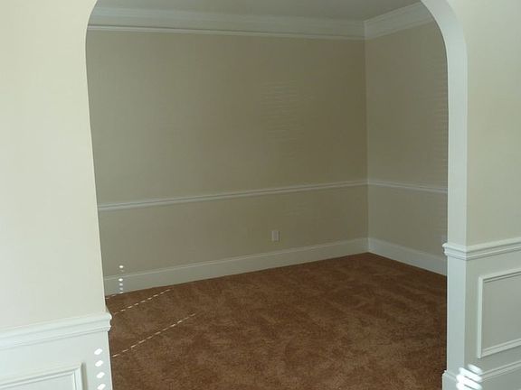 4th image of 2 Bay Crest Ct