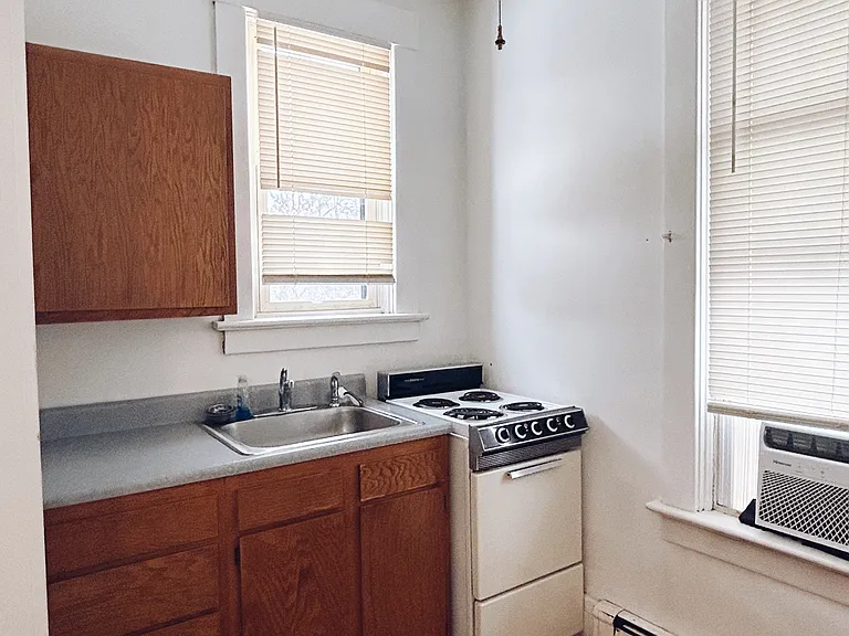 501 Penn Ave #E — Photo 3