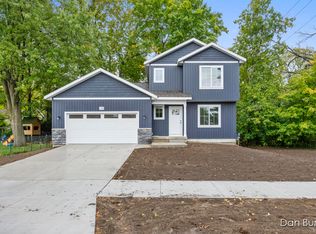 123 Cedar St, Wayland, MI 49348