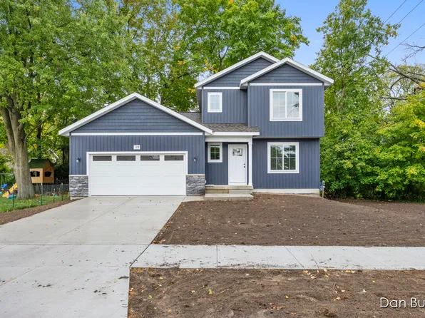 123 Cedar St, Wayland, MI 49348