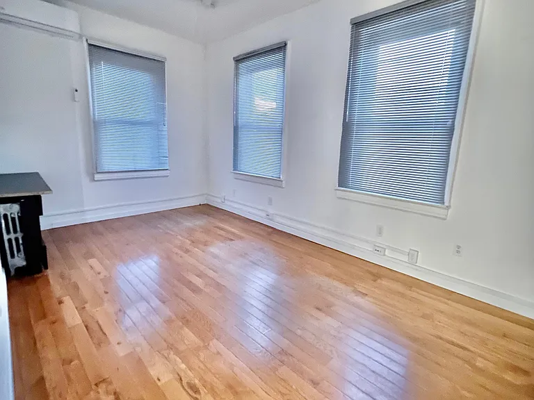 1101 Banner Ave #2 — Photo 7