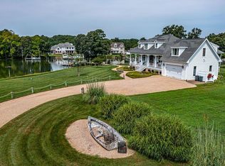 175 Hidden Cove Dr, White Stone, VA 22578