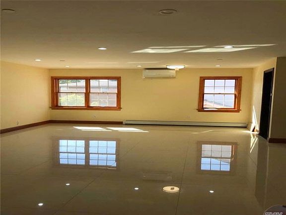 2nd image of 2033 126th St Fl 2