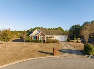 8 Maple Leaf Dr, Rock Spring, GA 30739