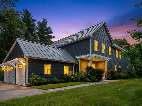 151 Hillside St, Rowley, MA 01969
