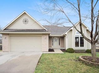1601 Pine Creek Ct, Raymore, MO 64083