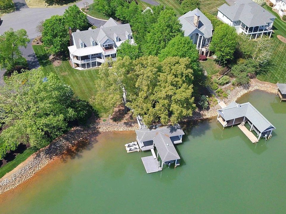 1st image of 145 Bridleridge Rd