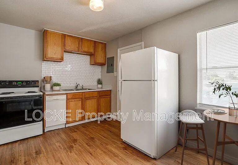 3421 S University Dr #C — Photo 3