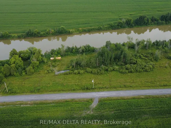 1 Eleven, Alfred And Plantagenet, ON K0B 1L0