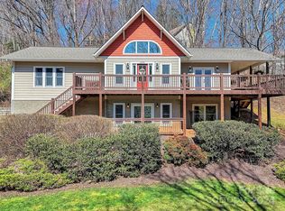 2295 Crymes Cove Rd, Waynesville, NC 28786