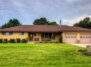 105 N League Rd, Colfax, IA 50054