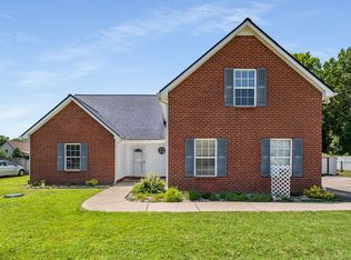 135 Centerrock Dr, Christiana, TN 37037