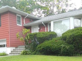 61 Richbell Rd, White Plains, NY 10605