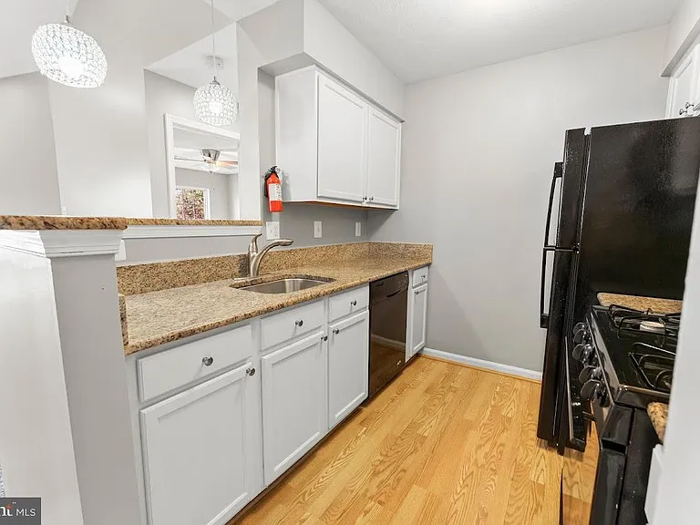 8921 Town Center Cir #5-305 — Photo 10