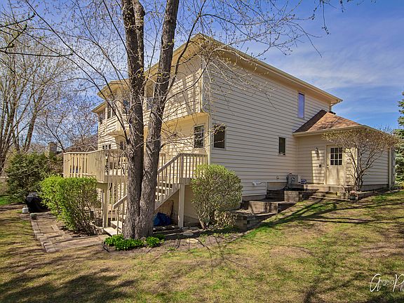 5th image of 642 Edelweiss Dr
