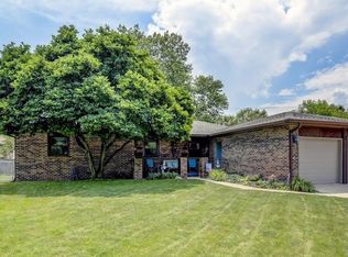 2662 Baronne Dr, Springfield, IL 62704