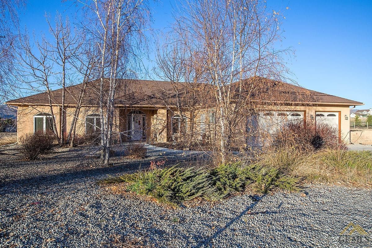 28141 Stallion Springs Dr, Tehachapi, CA 93561 Zillow
