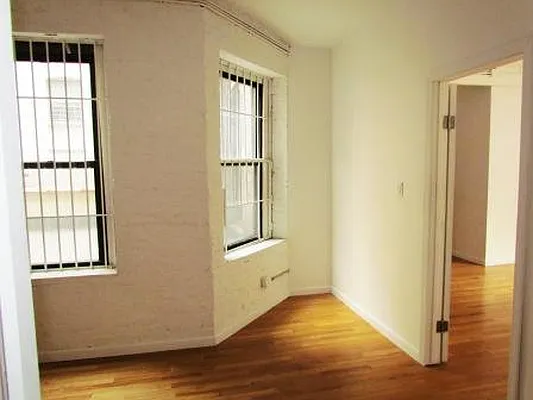 Rented by Mark David | media 38