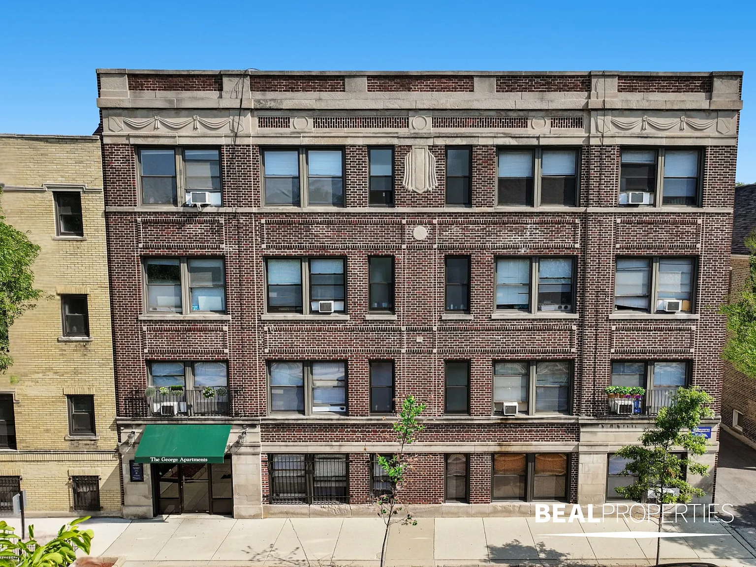 1050 West George St — Photo 2