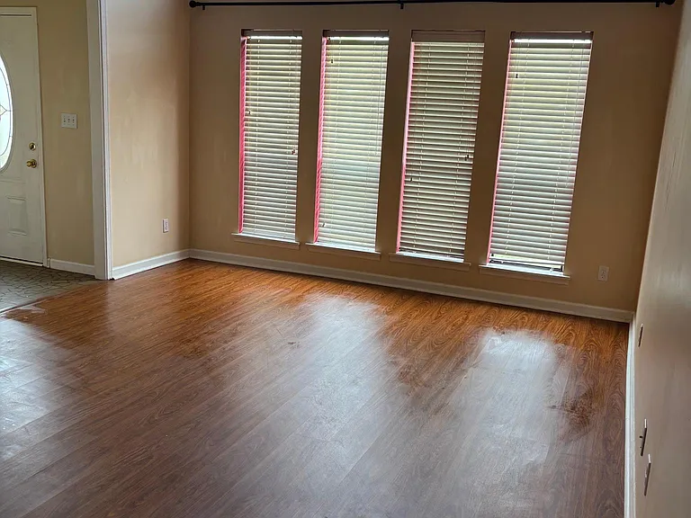 1806 Jenny Dr — Photo 9