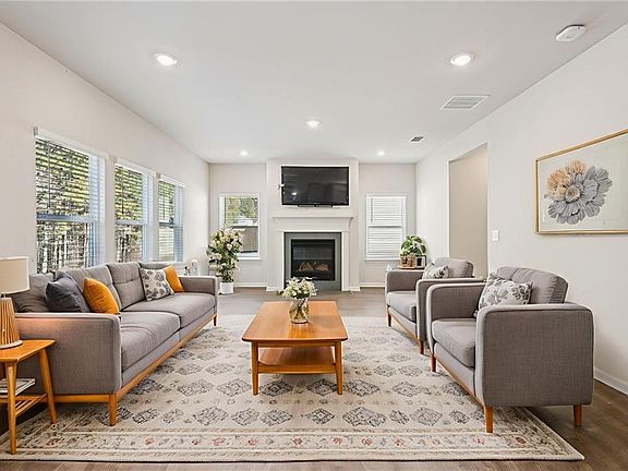 7th image of this home
