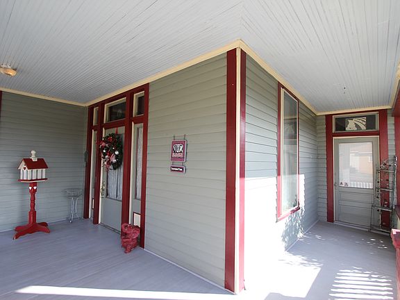 3rd image of 603 N St E