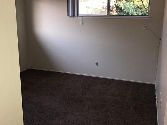 4th image of 1440 Essex Way #3