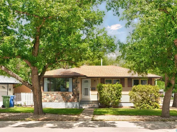 2314 DEWDNEY AVENUE E, Regina, SK S4N 4E1