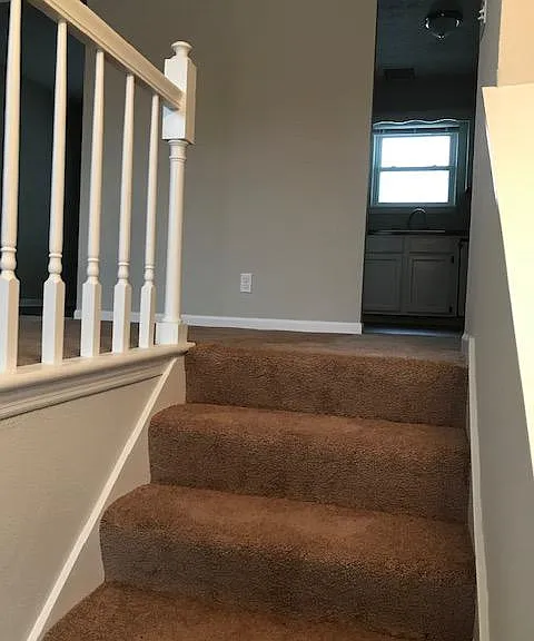 1025 Clovernoll Ct — Photo 13