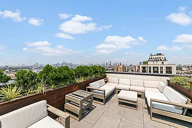 Rented by Tapiro Realty