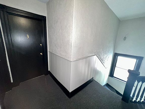 4th image of 74 Washington St #3