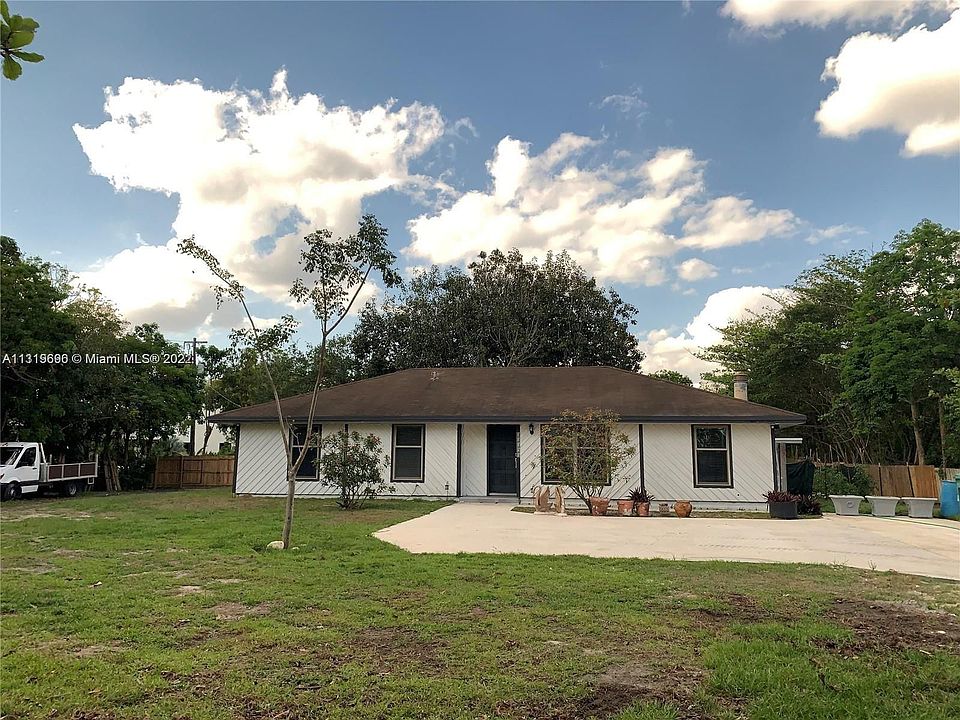 1st image of 11091 SW 28th Ct