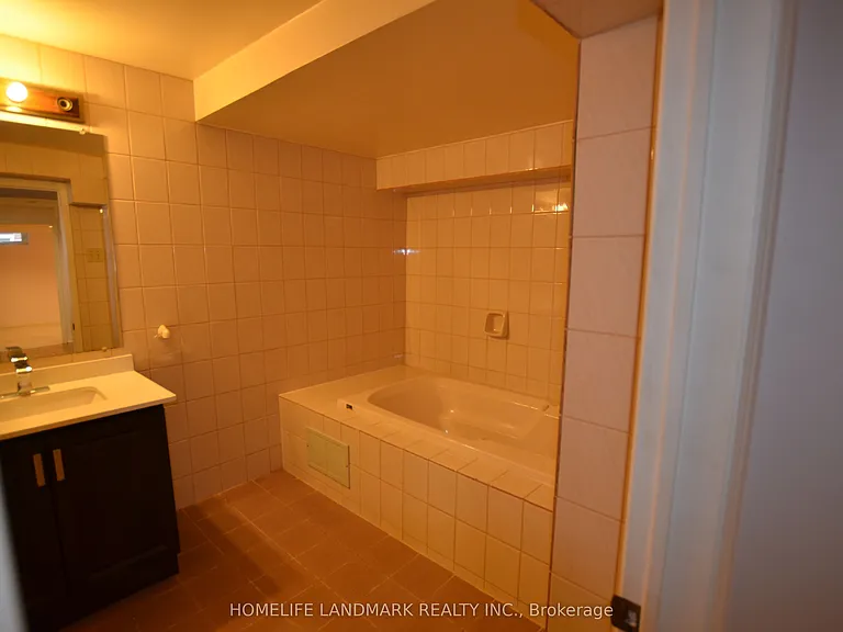 129 Lyndhurst Dr — Photo 23