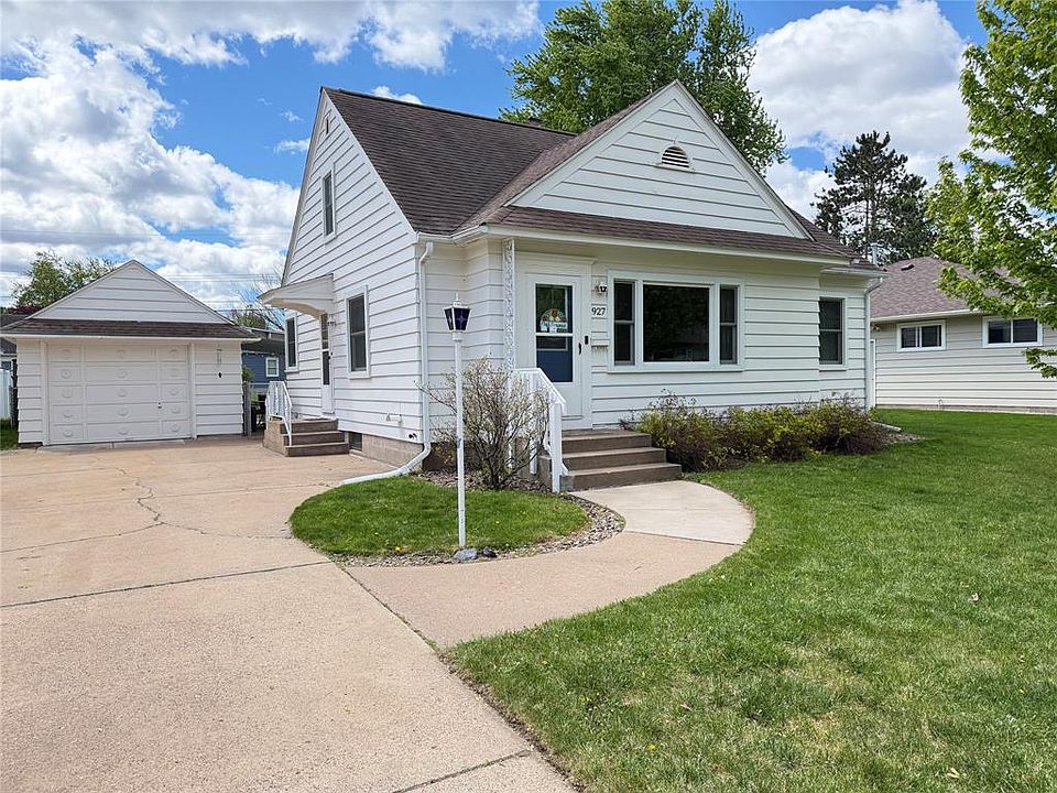 1st image of 927 Gilbert Street