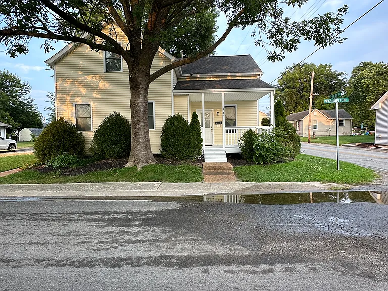 106 S Washington St — Photo 1