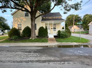 106 S Washington St, Troy, IL 62294