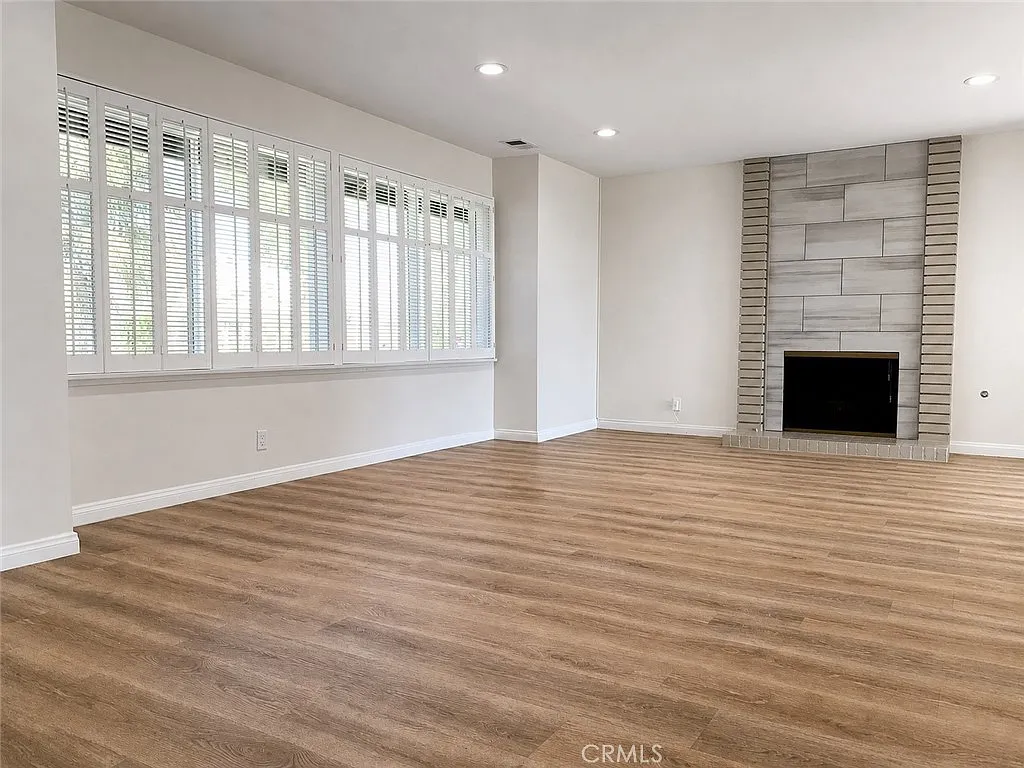 4 bed, 3112 sqft, $10,500 — Photo 3
