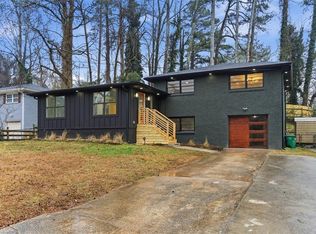 2537 Fontaine Cir, Decatur, GA 30032