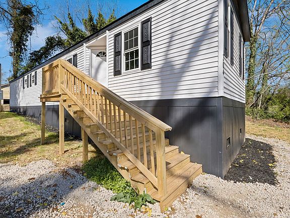 3rd image of 204 Wardlaw St