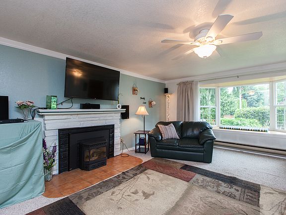 3rd image of 4810 S 168th St