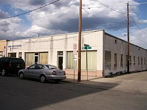 2nd image of 222 William St