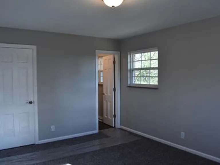 8204 Corteland Dr — Photo 13