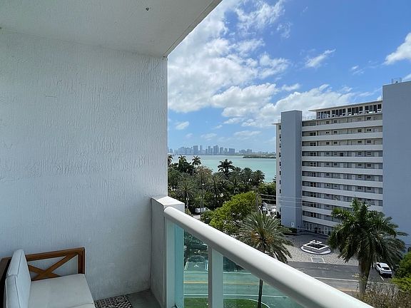 5th image of 7900 Harbor Island Dr APT 722