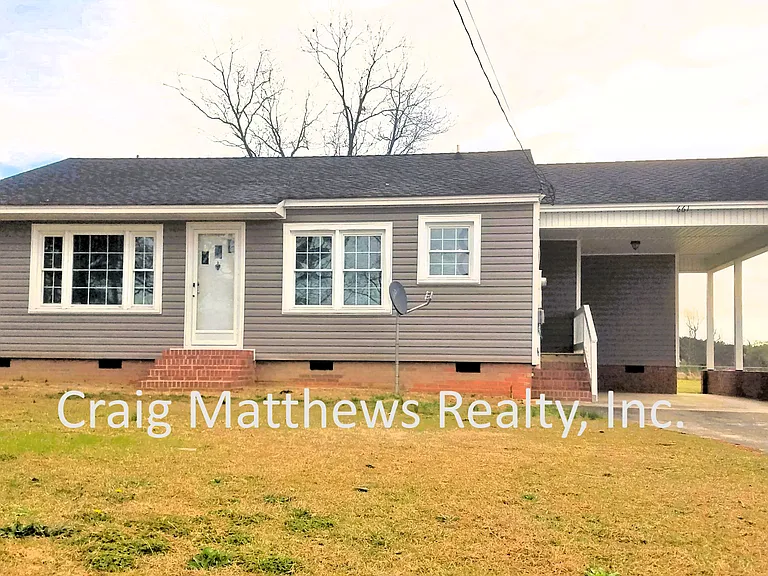 661 Crawford Rd — Photo 1