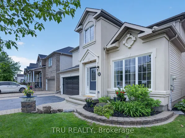 57 Golflinks Dr, Ottawa, ON K2J 4Y4