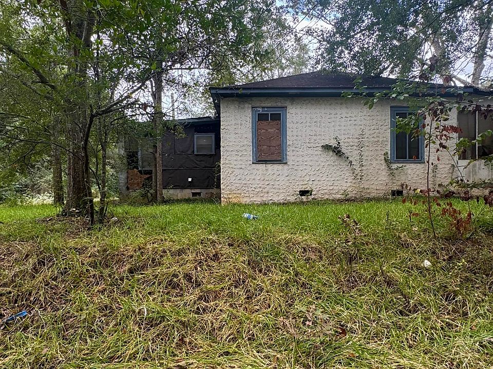 2nd image of 827 Railroad Avenue LOT District 4
